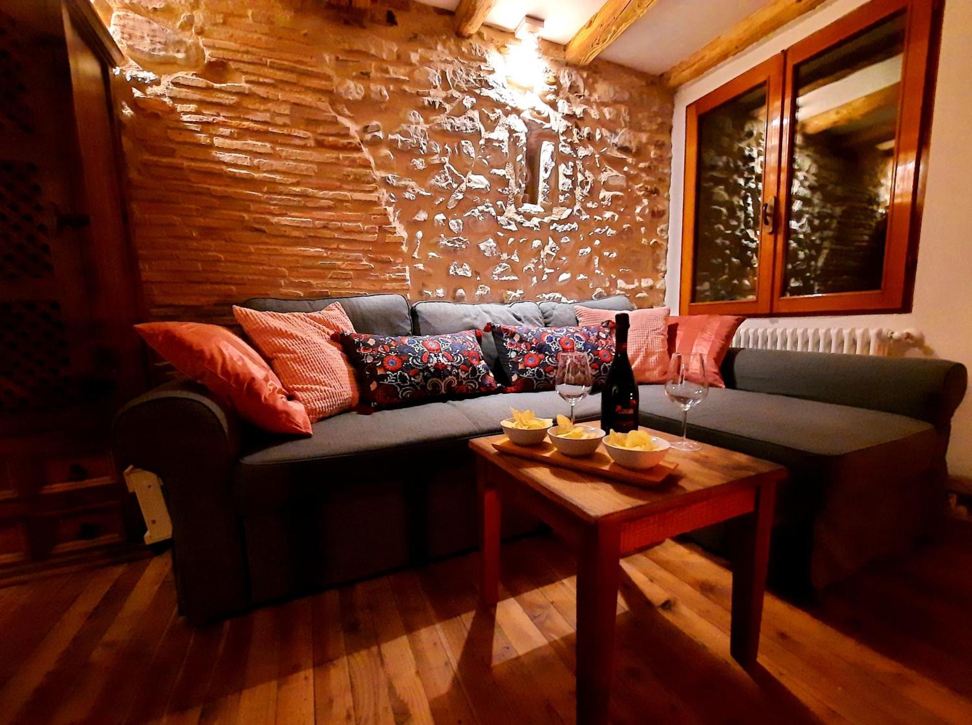 La Casa Rosa Di Segusino With Spa Jacuzzi In Garden Sequsino ห้อง รูปภาพ